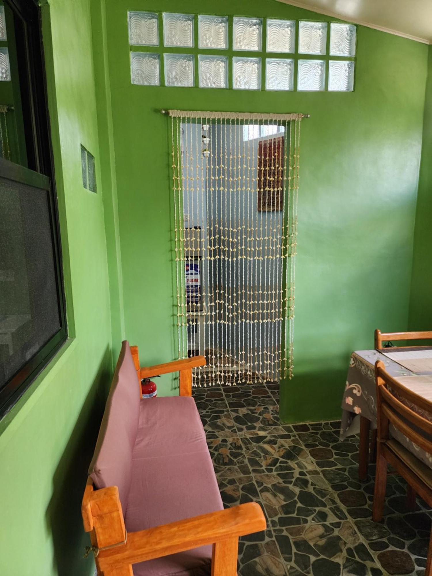 Mj'S Residences Garden Hotel Moalboal Bilik gambar