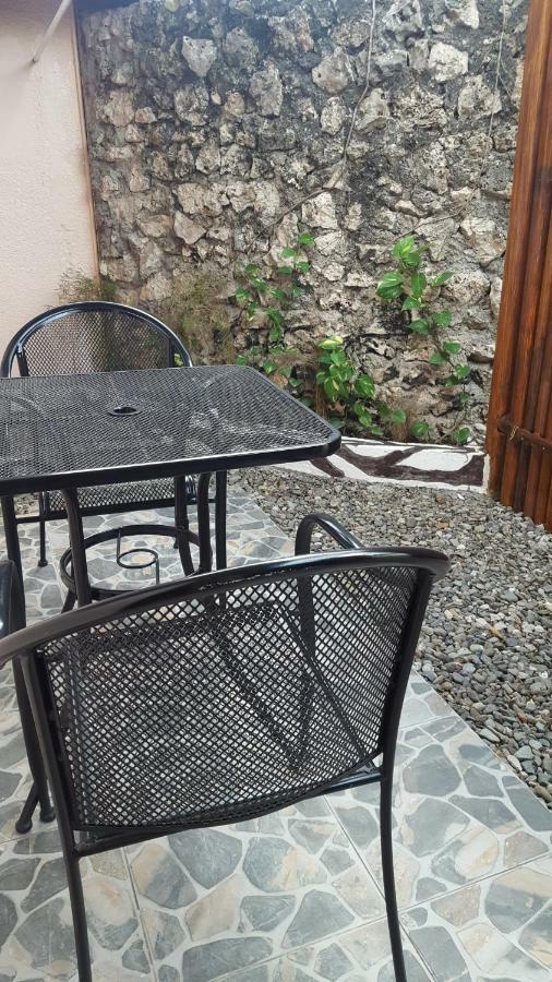 Mj'S Residences Garden Hotel Moalboal Luaran gambar